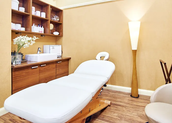 Hotel Jantar & By Zdrojowa 3*