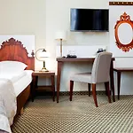 فندق Jantar & By Zdrojowa 3*