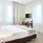 Jantar & By Zdrojowa 3* كولوبرزيغ