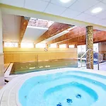 فندق Jantar & By Zdrojowa كولوبرزيغ